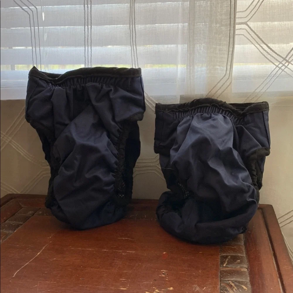 Navy Nylon nwot Dog Diapers Set
